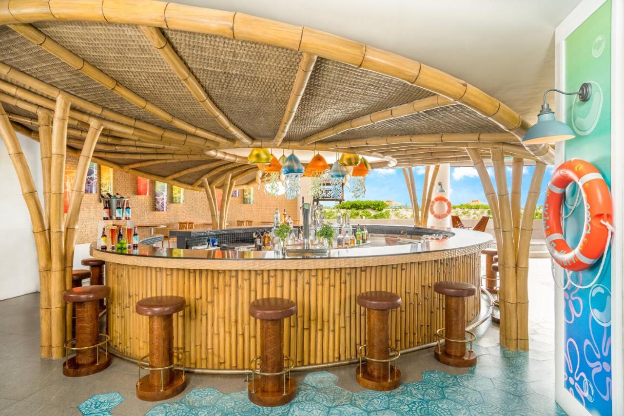 Nickelodeon Hotels & Resorts Riviera Maya Пуэрто-Морелос Экстерьер фото The bar at the beach club