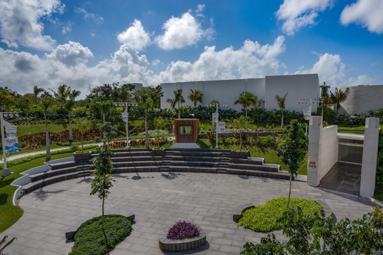 Nickelodeon Hotels & Resorts Riviera Maya Пуэрто-Морелос Экстерьер фото The Amphitheater