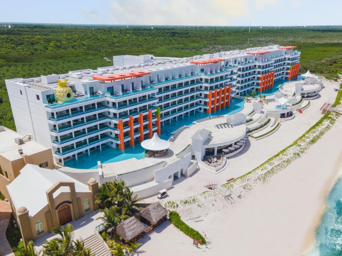 Nickelodeon Hotels & Resorts Riviera Maya Пуэрто-Морелос Экстерьер фото Aerial view of the hotel