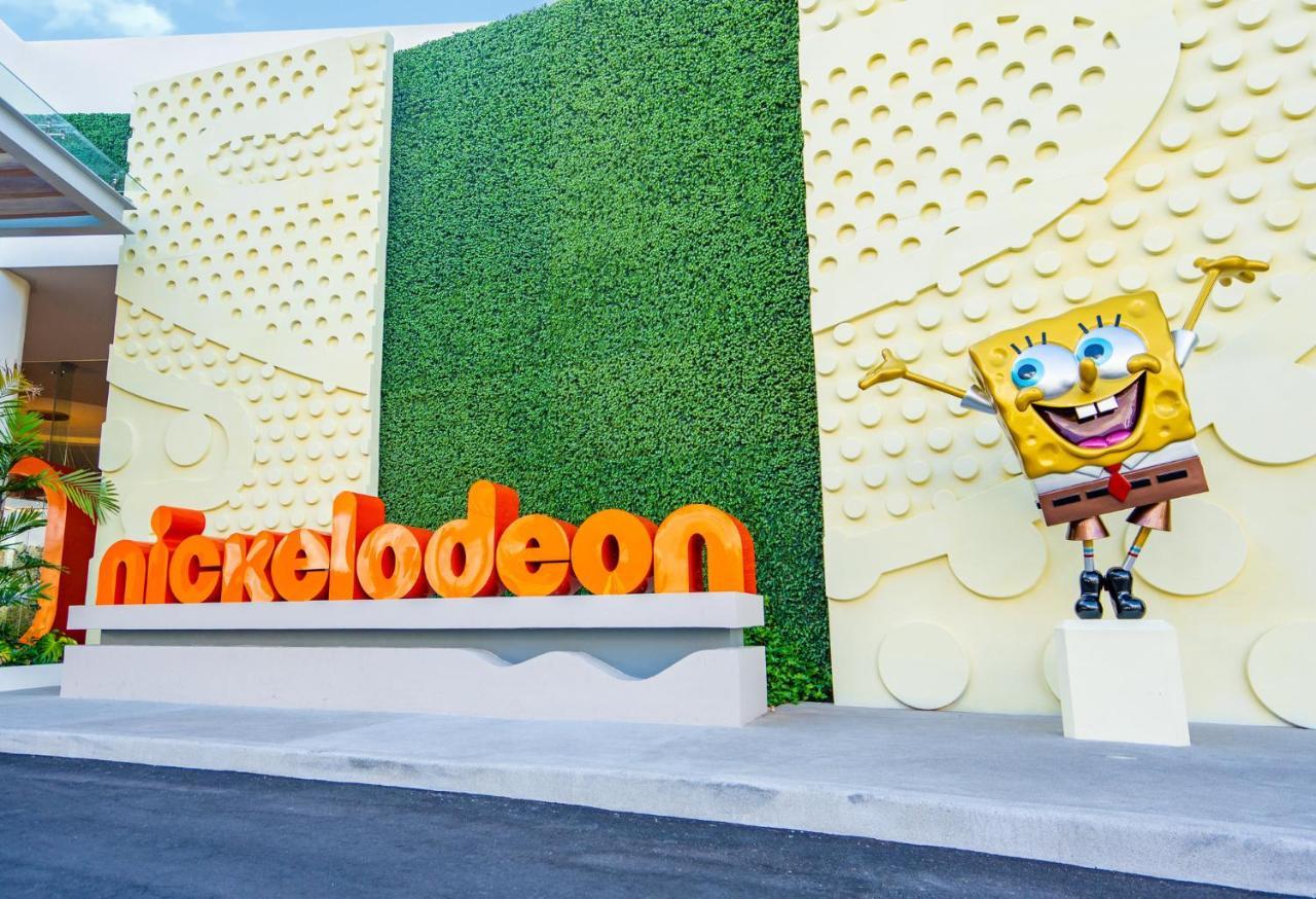 Nickelodeon Hotels & Resorts Riviera Maya Пуэрто-Морелос Экстерьер фото SpongeBob SquarePants at Nickelodeon Studios